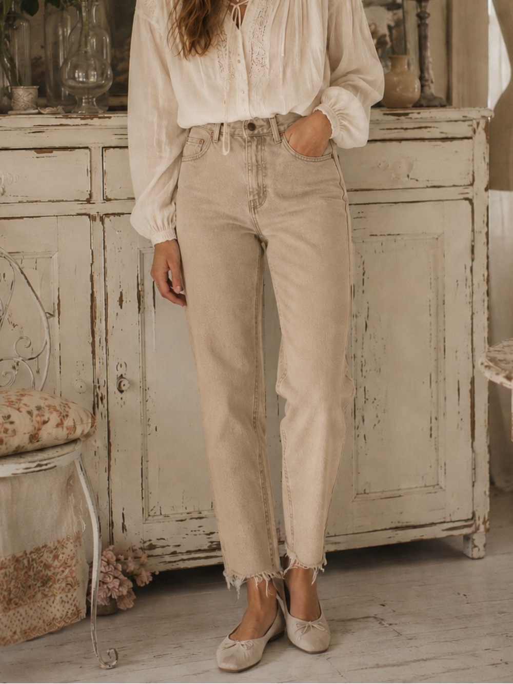 VTG Lee Riveted Raw Hem Mom Jeans